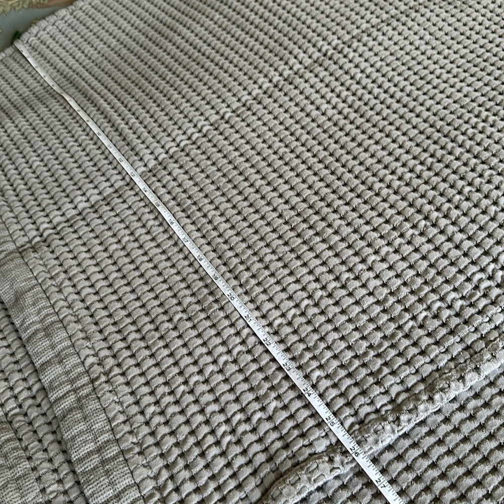 Two Japanese style cotton waffle weave bath towels. - Picture 5 of 10